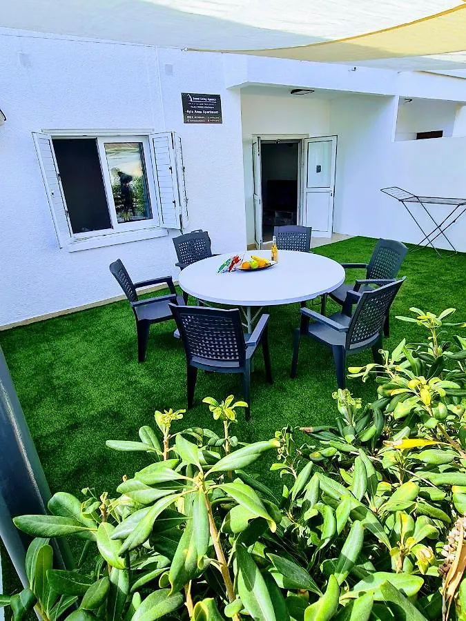 Ayia Anna Apartment location